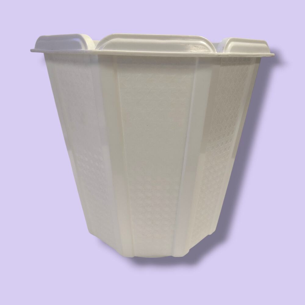 Rubbermaid Wastebasket Vintage Octagon Ratten Weave Design White Retro 70's